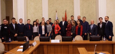 Глава администрации Выборгского района встретился с молодежью
