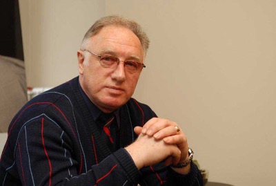 Валерий Николаевич Тимошенко подготовил авторские плакаты к 80-летию полного снятия блокады Ленинграда